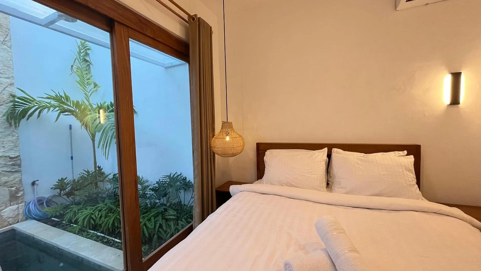 Della Rossa Villa Seminyak  Indonesia