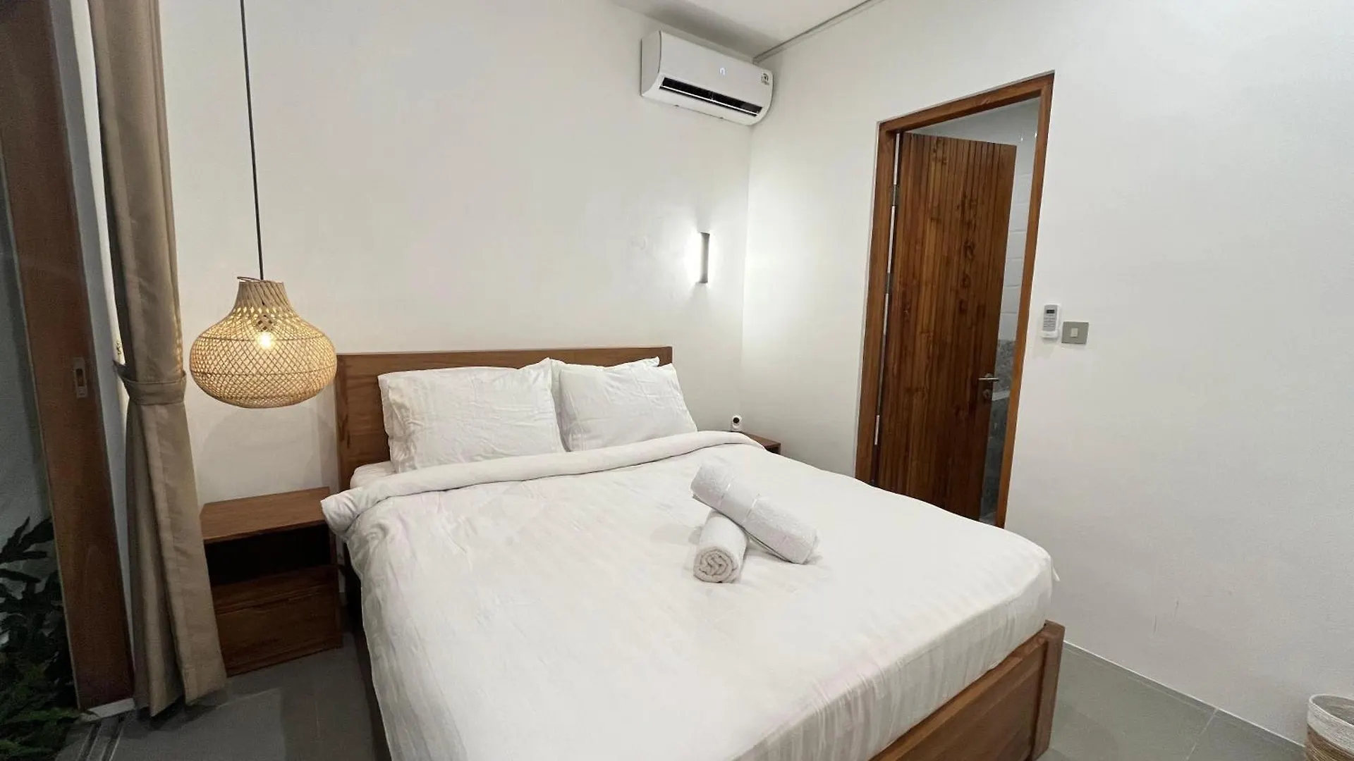 Della Rossa Villa Seminyak